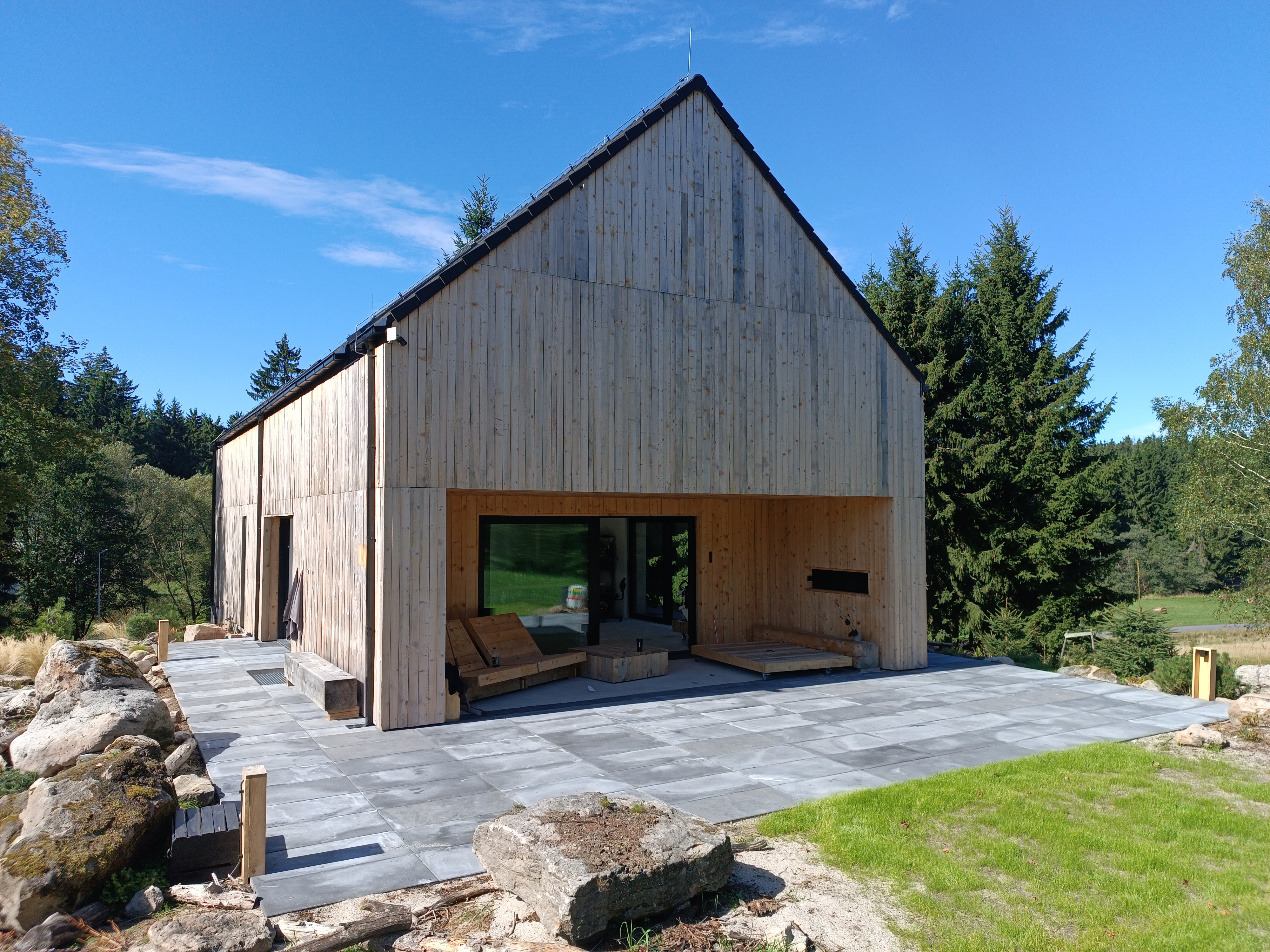 Układanie kostki brukowej z montażem odwodnienia Wrocław Fabryczna